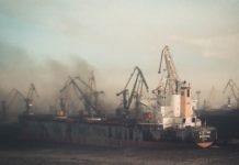 Жаль в Кузбассе нет портов Уголь в порту